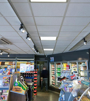 Varios productos de iluminación LED para gasolineras de Philips contribuyen al ahorro de energía de Q8 Qvik to go en Copenhague