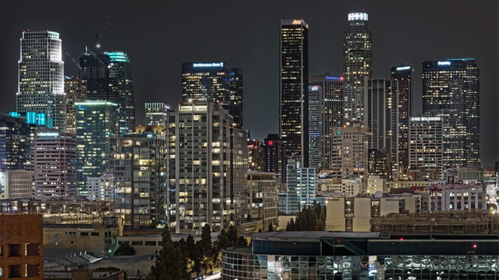 La plataforma CityTouch de Philips Lighting proporciona infraestructura para ciudades inteligentes, empezando por el alumbrado urbano inteligente.