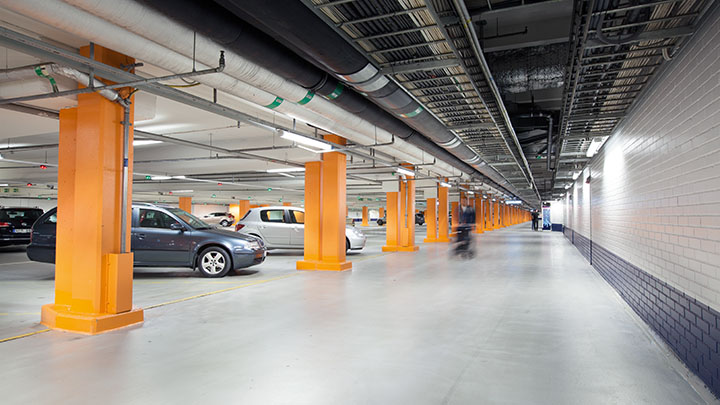 La iluminación para aparcamientos GreenParking de Philips Lighting ofrece un retorno rápido de la inversión, así como ahorro de energía y costes.