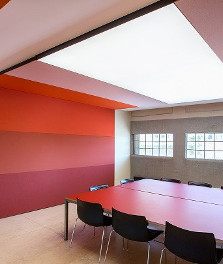 OneSpace crea la sensación de luz natural - iluminación de habitaciones de hotel